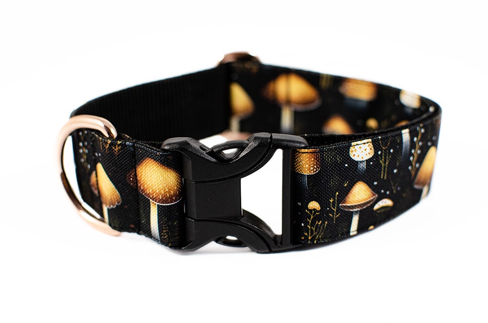 Mushroom - Plus Buckle Collar