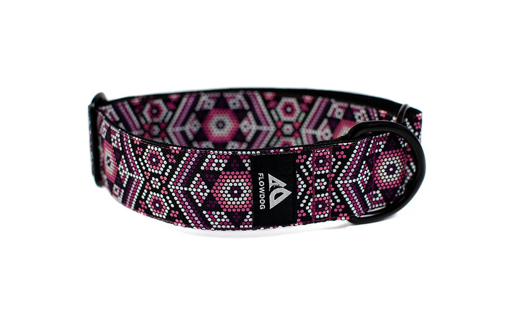 Pago - Plus Slip-on Collar