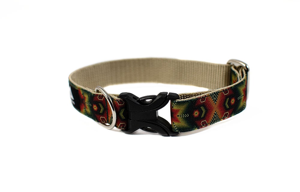 Agung - Plus Buckle Collar