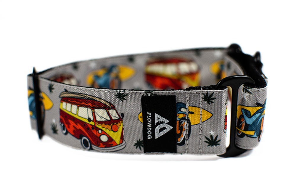 Red Hippie Bus - Plus Martingale Collar