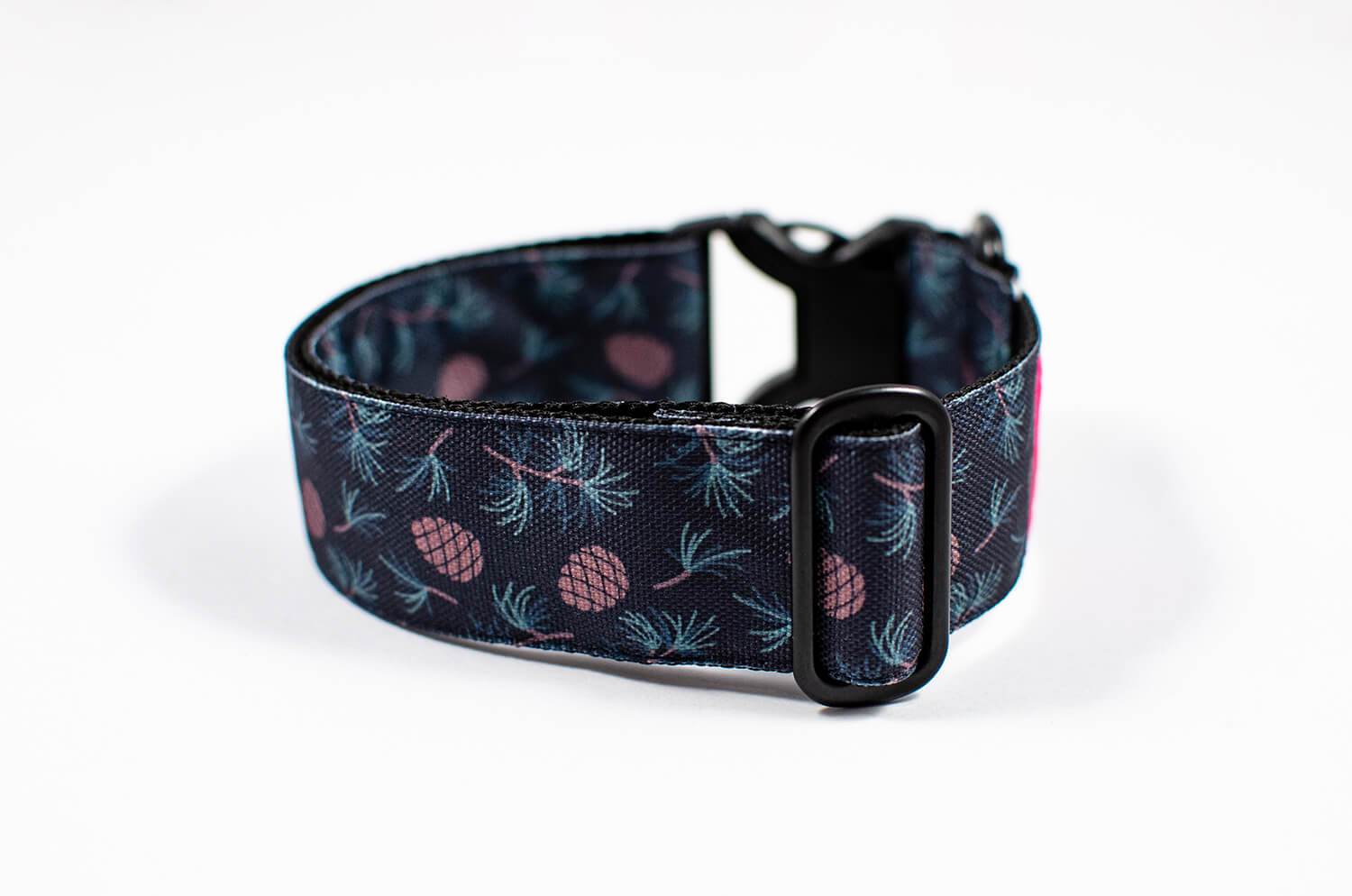 winter cone black dog collar with buckle