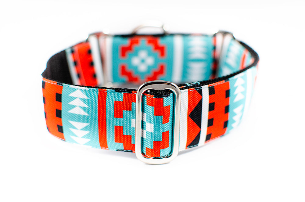 Salvador - Plus Martingale Collar