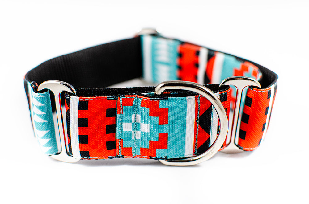 Salvador - Plus Martingale Collar